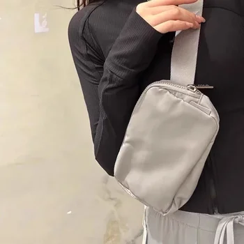 Универсальная сумка через плечо, зимняя плюшевая поясная сумка, спортивная нагрудная сумка на открытом воздухе, мужская и женская универсальная поясная сумка с металлическим логотипом